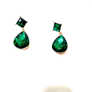 Stone Teardrops Ear Stud